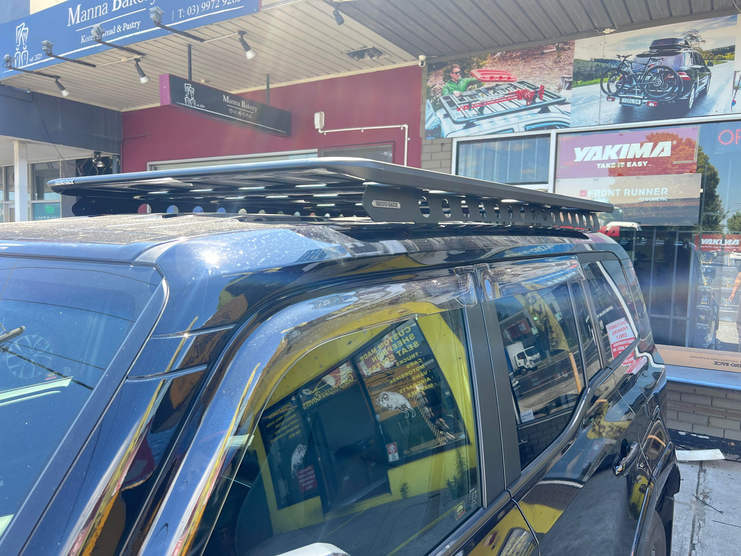 Toyota Prado 250/Lexus GX550 Rhino Rack Pioneer 6 Platform with backbone 2100x1240mm