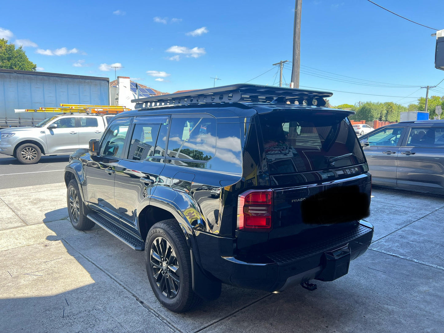 Toyota Prado 250/Lexus GX550 Rhino Rack Pioneer 6 Platform with backbone 2100x1240mm