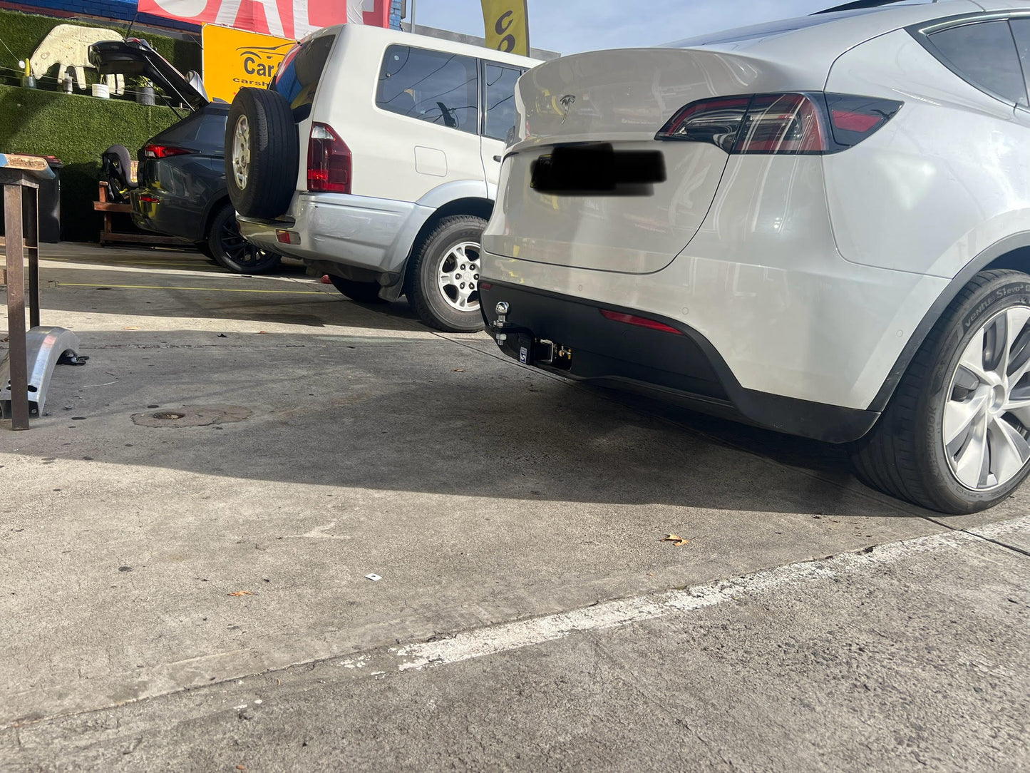 Tesla Model Y tow bar 1600kgs tow capacity